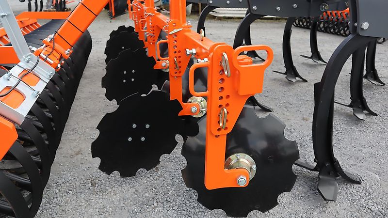 AgroXX TRIPLE-XC 3.0-10 ZINKEN GEFEDERT -- MULCHGRUBBER PREMIUM MIT DACHRINGWALZE--