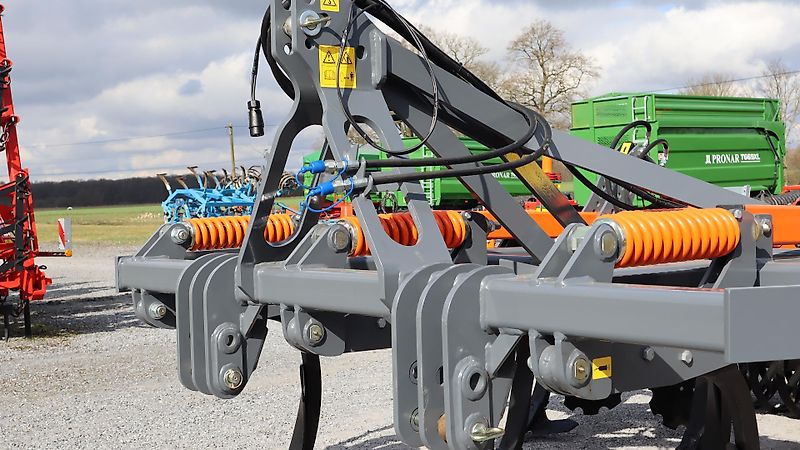 AgroXX TRIPLE-XC 3.0-10 ZINKEN GEFEDERT -- MULCHGRUBBER PREMIUM MIT DACHRINGWALZE--