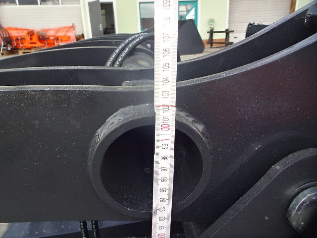 H L M - Siloreißschaufel-   Pelikanschaufel- Maxi- XXL- Ausführung-  Große Ausführung 2 Meter- 2,2 oder 2,4 Meter oder 2,5 Meter Siloreißschaufel- Big Volumen XXL - 2 Meter - 2.2 Meter- oder 2,4 Meter oder 2,5 Meter