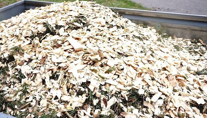 TOP-AGRO Walzen-Holzhackmaschine RTS-630 Offroadanhänger!!NEU!!