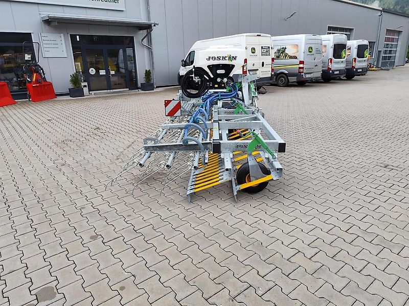 Joskin SCARIFLEX 720 R5S3 mit Sämaschine
