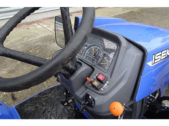 Iseki met voorlader .TXGS24