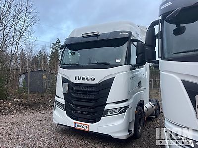 Iveco S-Way 460
