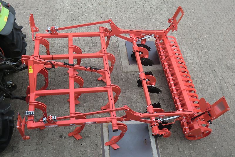 Maschio TERREMOTO 3-300 mit Dachringwalze