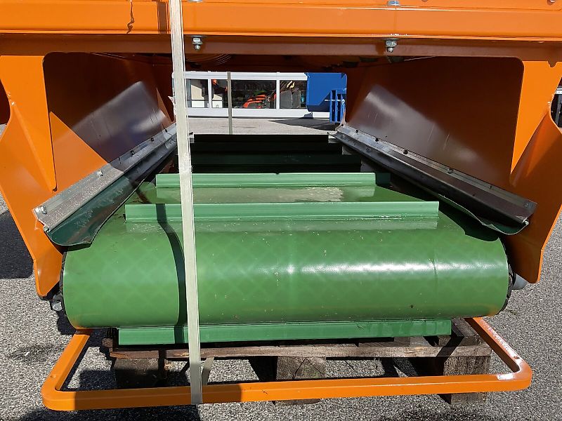 SSV 1100 Einstreugerät