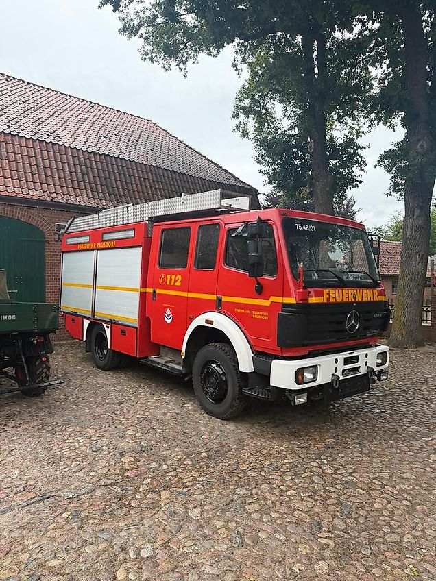 Mercedes-Benz 1224 AF TLF16 Feuerwehr Automatik Allrad Expedition
