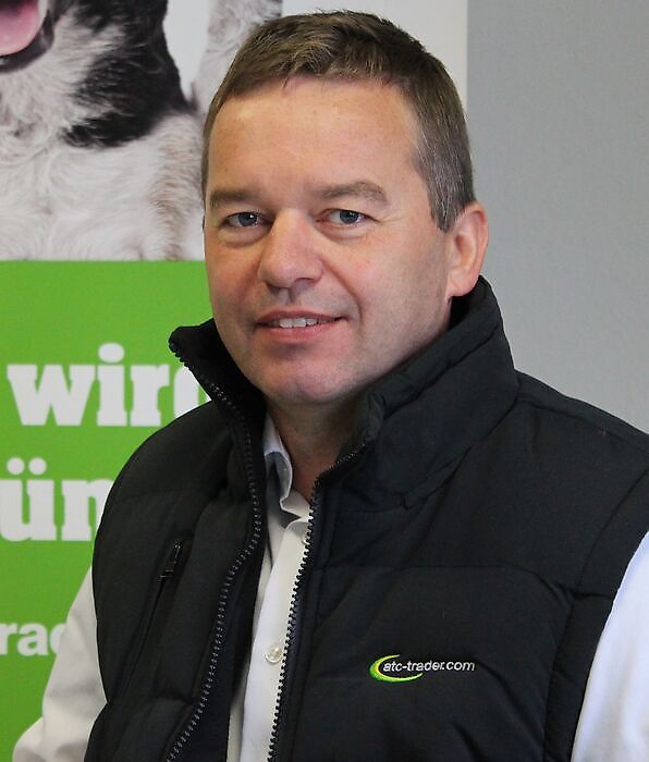 Contacto Hermann Röfer