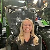 Contacto Mna. Emmely Birkballe